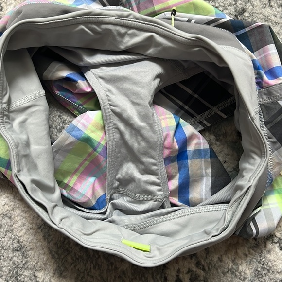 Lululemon Groovy Run Short - Picture 4 of 10